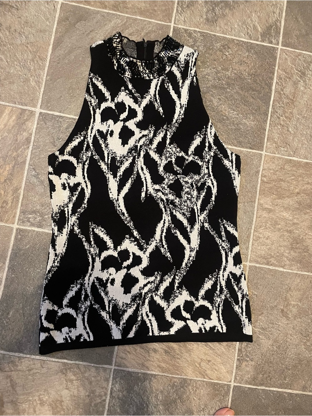 White House black market sweater top